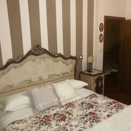 Appartamento Casa Le Rose Arezzo Esterno foto